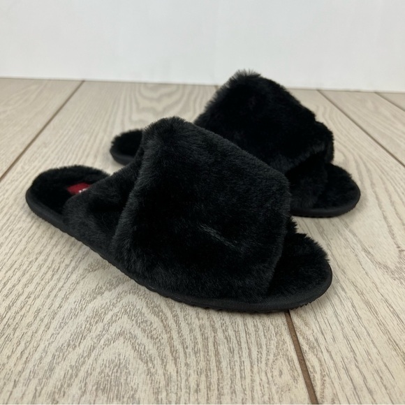 Sorel Go - Mail Run Criss Cross Slip-on Slipper Sandal US5 Black Faux Fur $90 - Picture 1 of 8